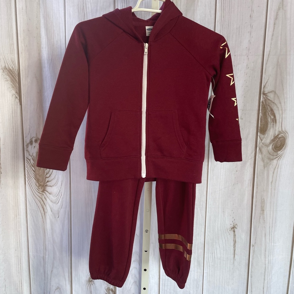 Old Navy Track Set Burgundy Gold Stars Stripes Hoodie & Pants Girls S 6/7 NEW